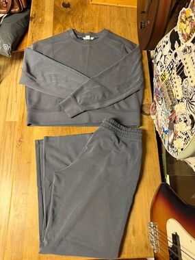 Athleta  Slate Blue Sweatshirt & Pants Set